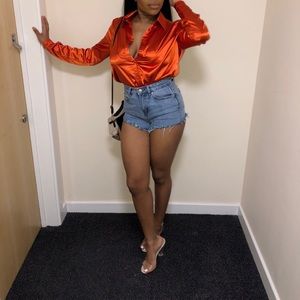 SOLD 💲💲💲💲 plt orange satin longsleeve